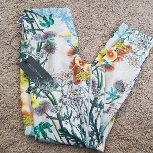Anthropologie Playground Margaux Floral leggings. Medium